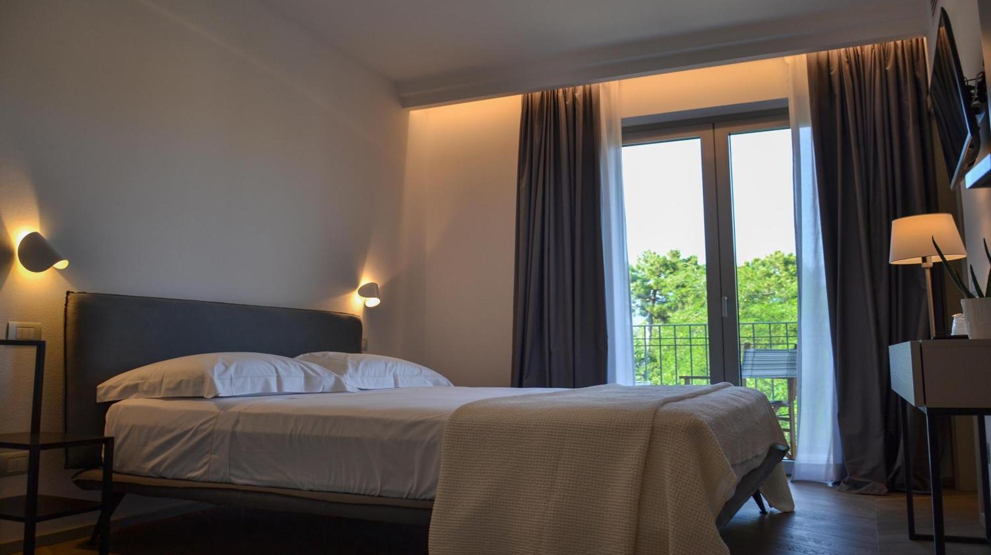 Hotel Villa Elsa Marina di Massa Dış mekan fotoğraf