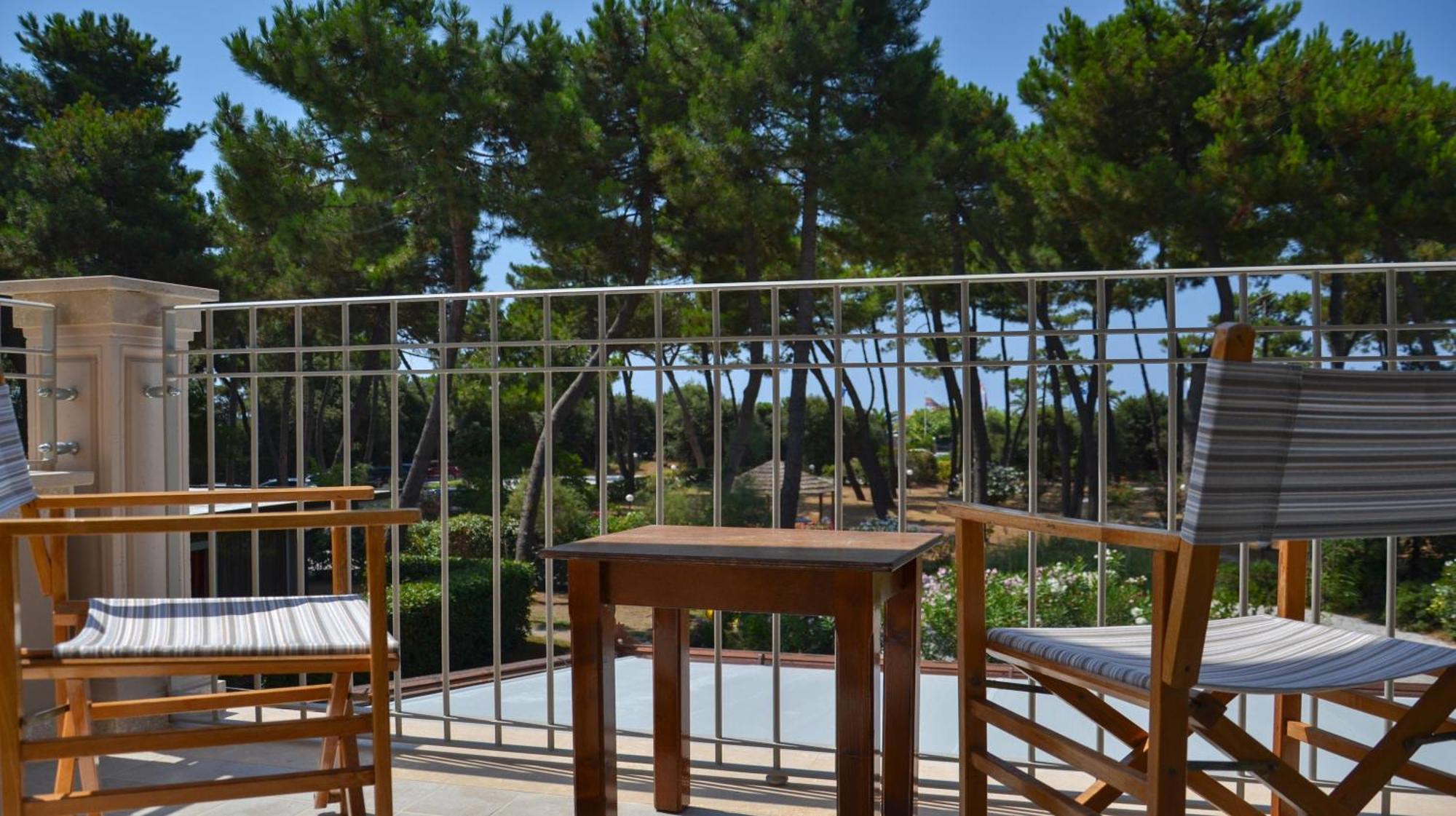 Hotel Villa Elsa Marina di Massa Dış mekan fotoğraf
