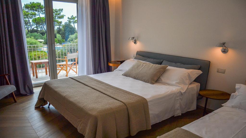 Hotel Villa Elsa Marina di Massa Dış mekan fotoğraf