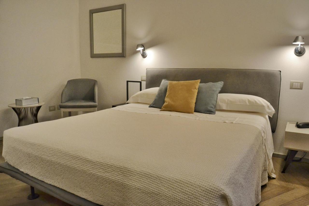 Hotel Villa Elsa Marina di Massa Dış mekan fotoğraf