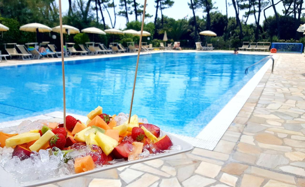 Hotel Villa Elsa Marina di Massa Dış mekan fotoğraf