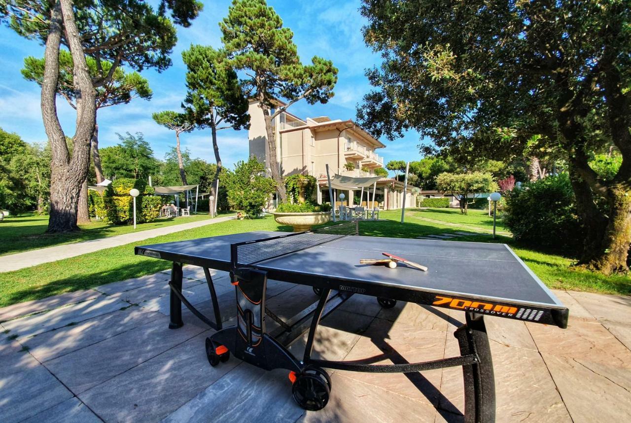 Hotel Villa Elsa Marina di Massa Dış mekan fotoğraf
