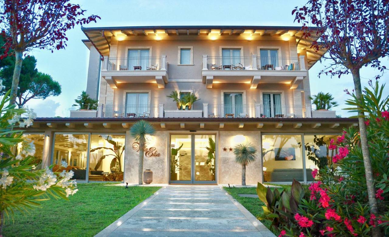 Hotel Villa Elsa Marina di Massa Dış mekan fotoğraf